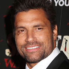 Manu Bennett